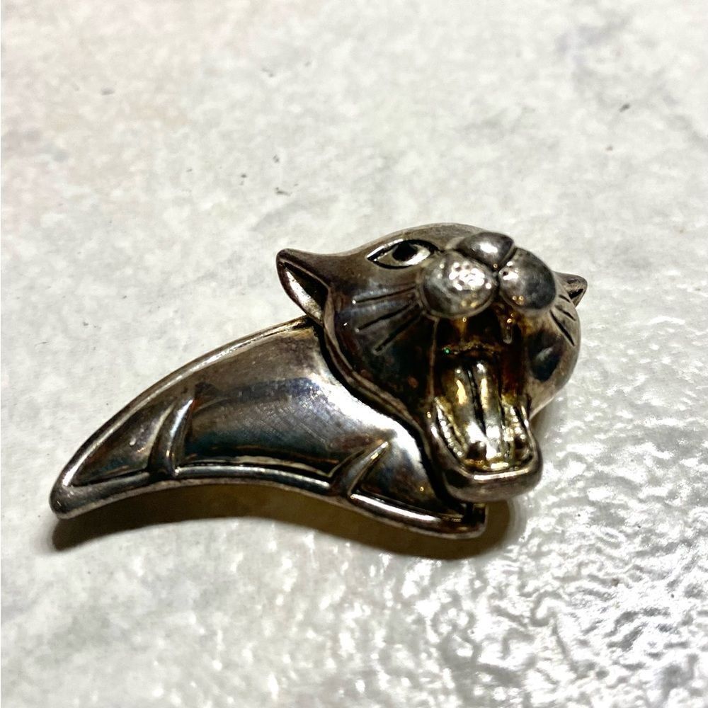 VINTAGE MJ Cat Brooch/Pendant